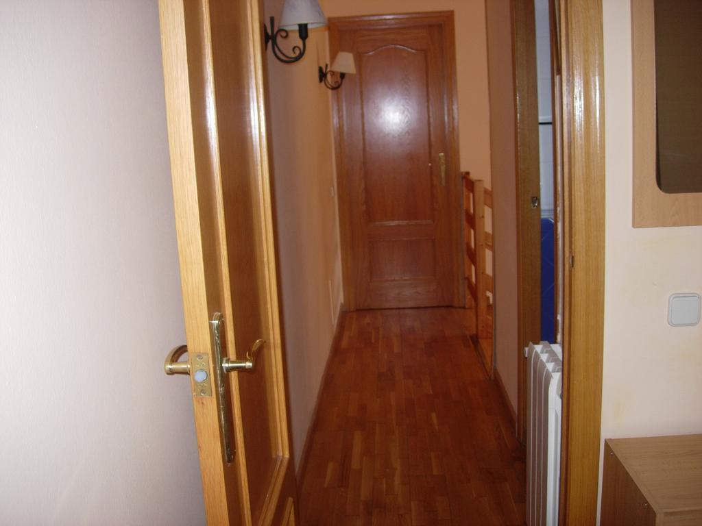 Apartaments El Ribal Valencia D'Aneu Zimmer foto