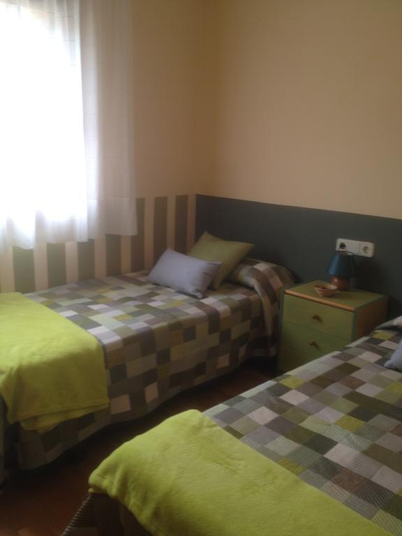 Apartaments El Ribal Valencia D'Aneu Zimmer foto